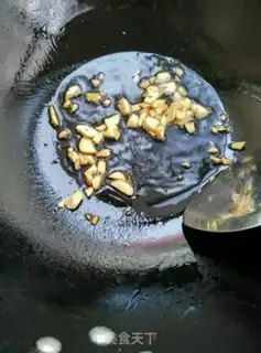Make Garlic pasta, eggplant step 2