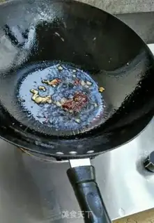 Make Garlic pasta, eggplant step 3