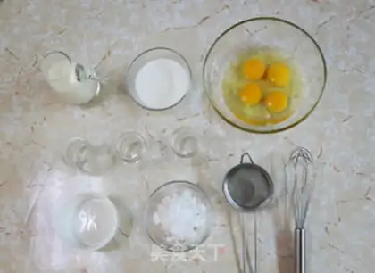 Make French caramel pudding step 0