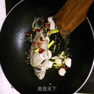 Make Garlic petals step 1