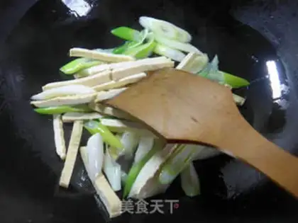 Make Onion fried tofu dry step 3