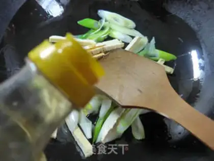 Make Onion fried tofu dry step 4