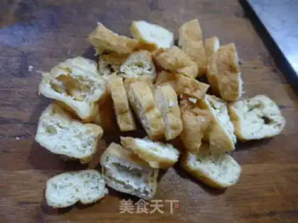 Make Spicy pepperoni fried tofu step 1