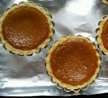 Make Mini pumpkin pie step 9