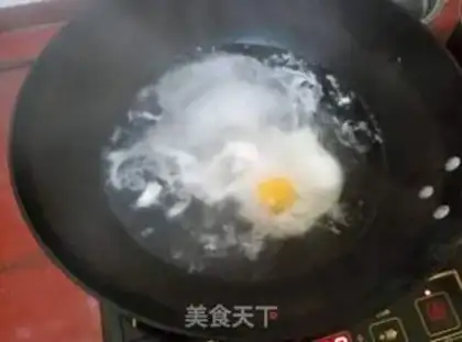 Make Boiled eggs for noodle step 2