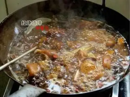 Make Red burning pig hoof step 6