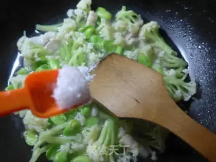 Make Scrambled bean poach step 6