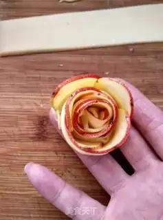 Make Apple Rose step 9