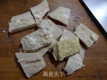 Make Tofu fan urchin soup step 1