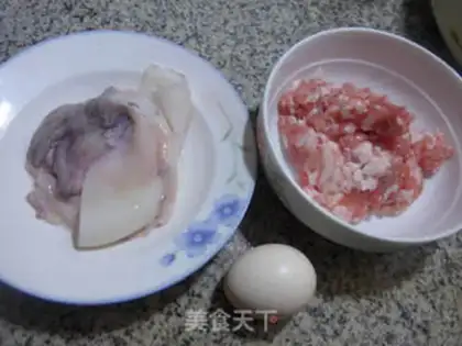 Make Egg squid steaming meat step 0