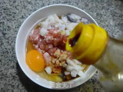 Make Egg squid steaming meat step 4