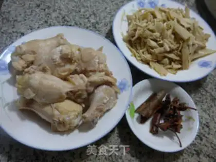 Make The water burns the chicken wings step 0