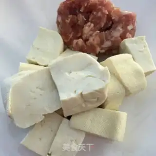 Make Tofu soup step 1