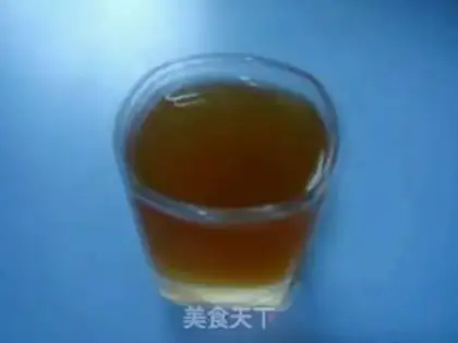 Make A chicken with yellow wine step 1