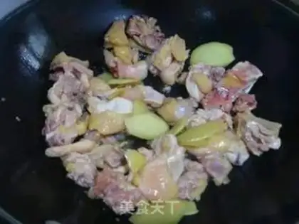 Make A chicken with yellow wine step 4