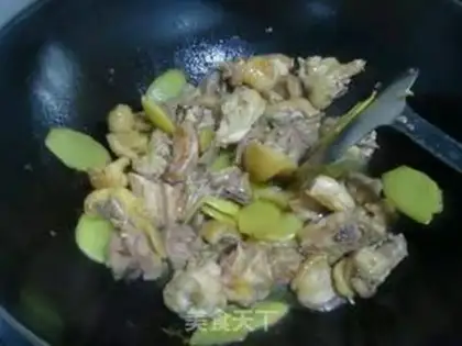 Make A chicken with yellow wine step 5