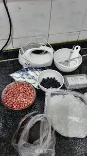 Make Black gallons of sugar step 0