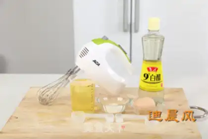 Make Homemade salad sauce step 0