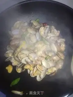 Make Onion pop clams step 5