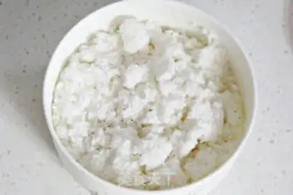 Make The rain, roses, coconuts step 1