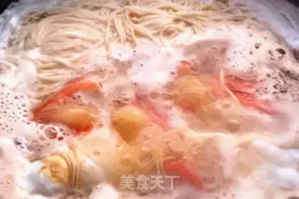 Make Tomato egg noodles step 6