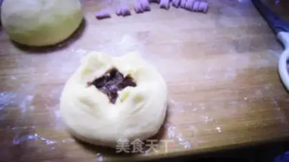Make A bean and pomegranate snack step 5