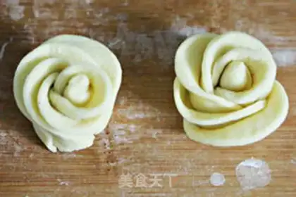 Make The rain, roses, coconuts step 10
