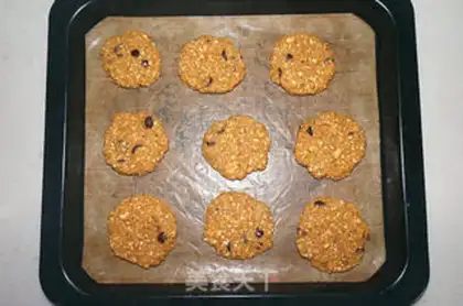 Make Red sugar oatmeal cookies step 6