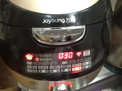 Make Salad mashed potatoes step 1