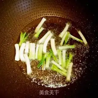 Make Onion noodles step 2