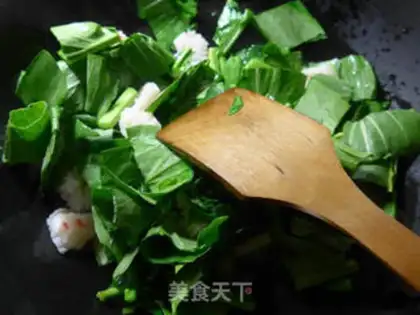 Make Shrimp-flavored oil and vegetables step 2
