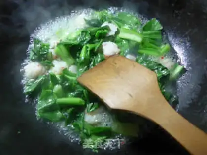 Make Shrimp-flavored oil and vegetables step 3