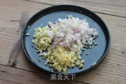 Make The honey sauce, the chicken string step 0