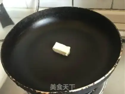 Make Fried salmon and soy sauce step 4