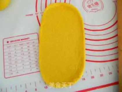 Make Pumpkin money rolls step 7