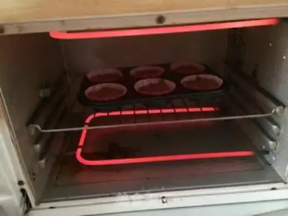 Make Red sugar, red date cake step 17