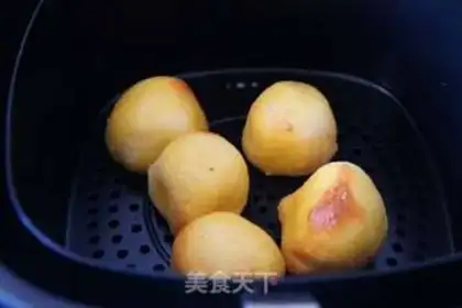 Make Dried bean buns step 5