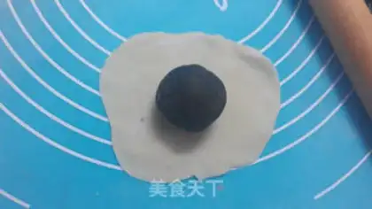 Make Black sesame souffle step 12