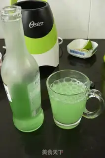 Make Ginger and lemon cocktails step 4