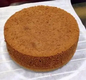 Make A anniversary cake step 1