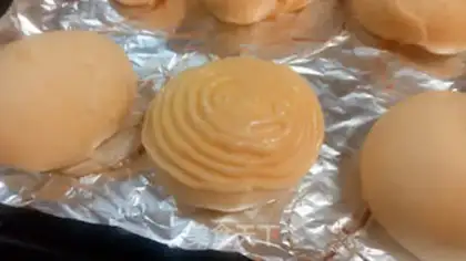 Make Mexican bean bun step 10
