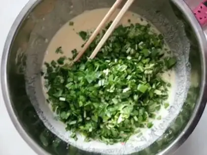 Make Yellow-mealed egg omelet step 5