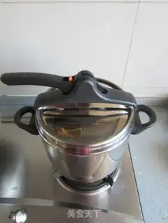 Make Sour soup pig hands step 4