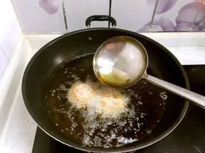Make Red burning lion head step 9