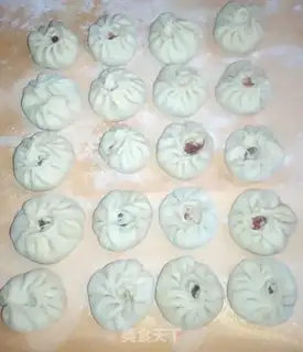 Make Red burning lion head step 13