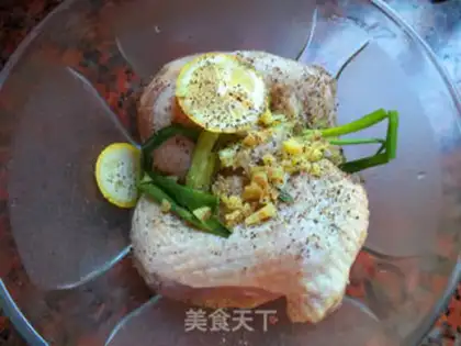 Make Black pepper chicken leg step 1
