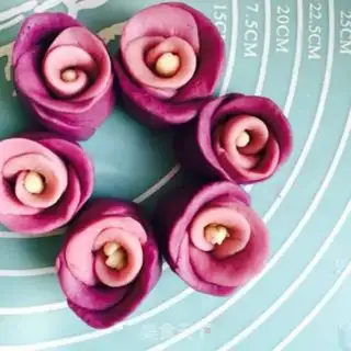Make "Vioc Rose Ring." step 11