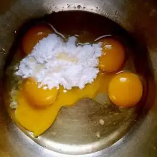 Make Red-tree yogurt step 1