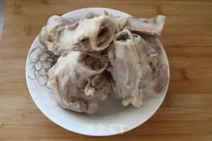 Make The sea belt has a bone soup step 2