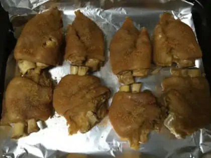 Make Roasted pig hoof step 4